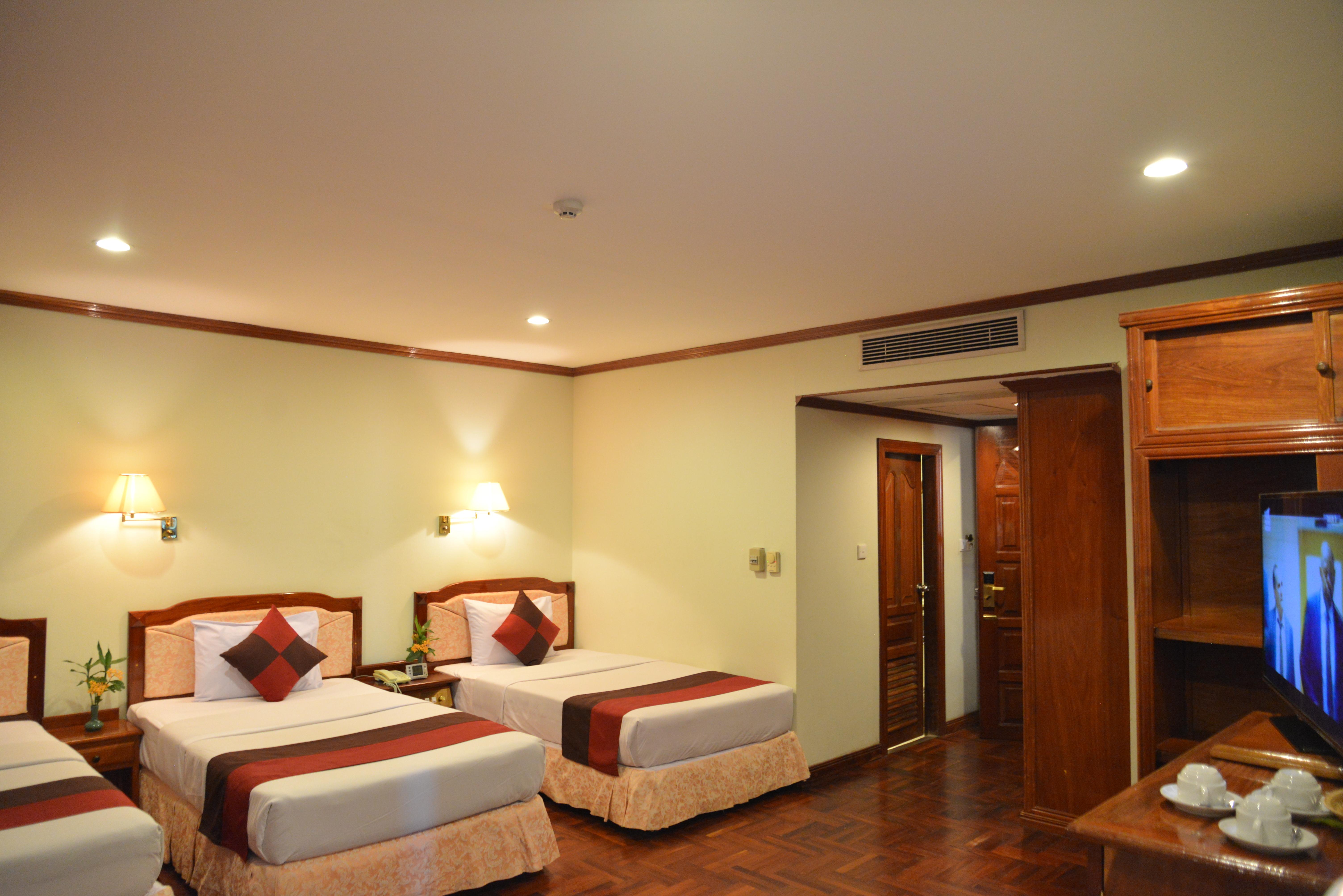 Angkor Hotel Сиемрип Экстерьер фото