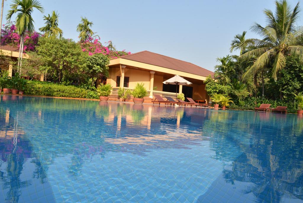 Angkor Hotel Сиемрип Экстерьер фото