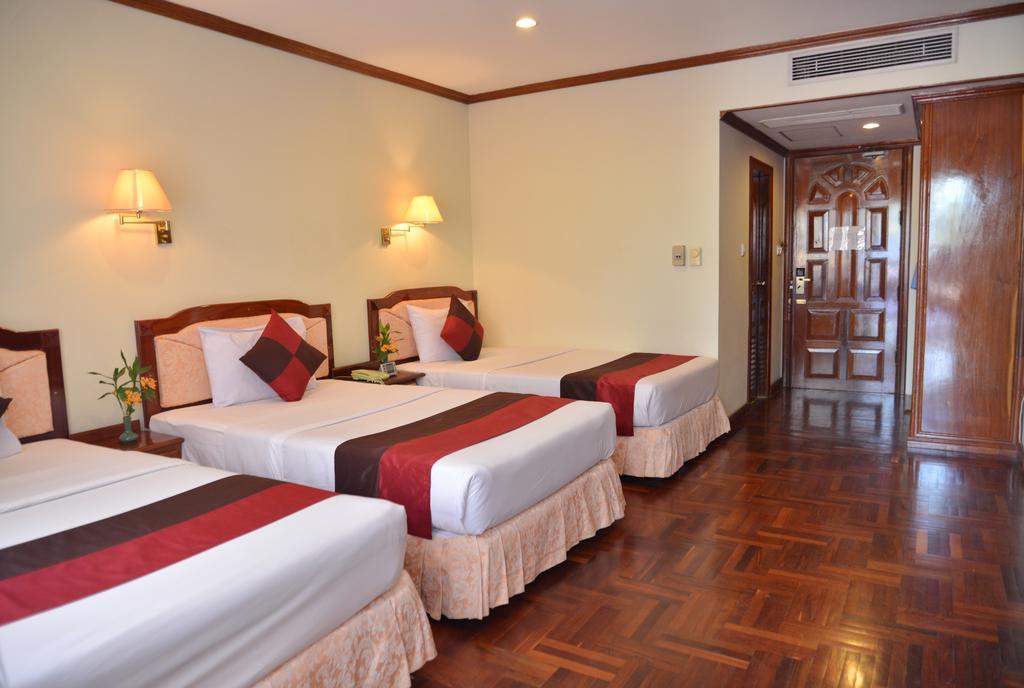 Angkor Hotel Сиемрип Экстерьер фото