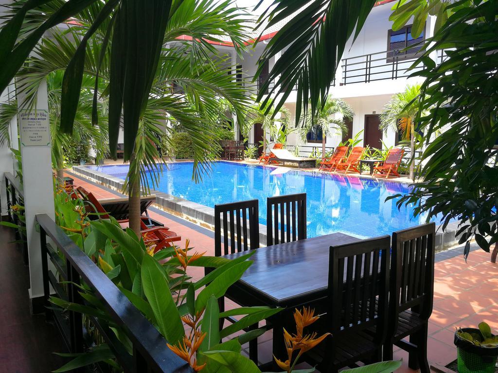 Angkor Hotel Сиемрип Экстерьер фото