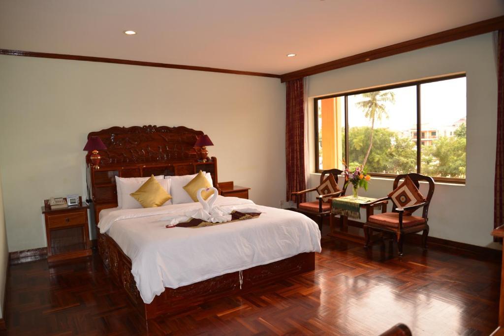 Angkor Hotel Сиемрип Экстерьер фото