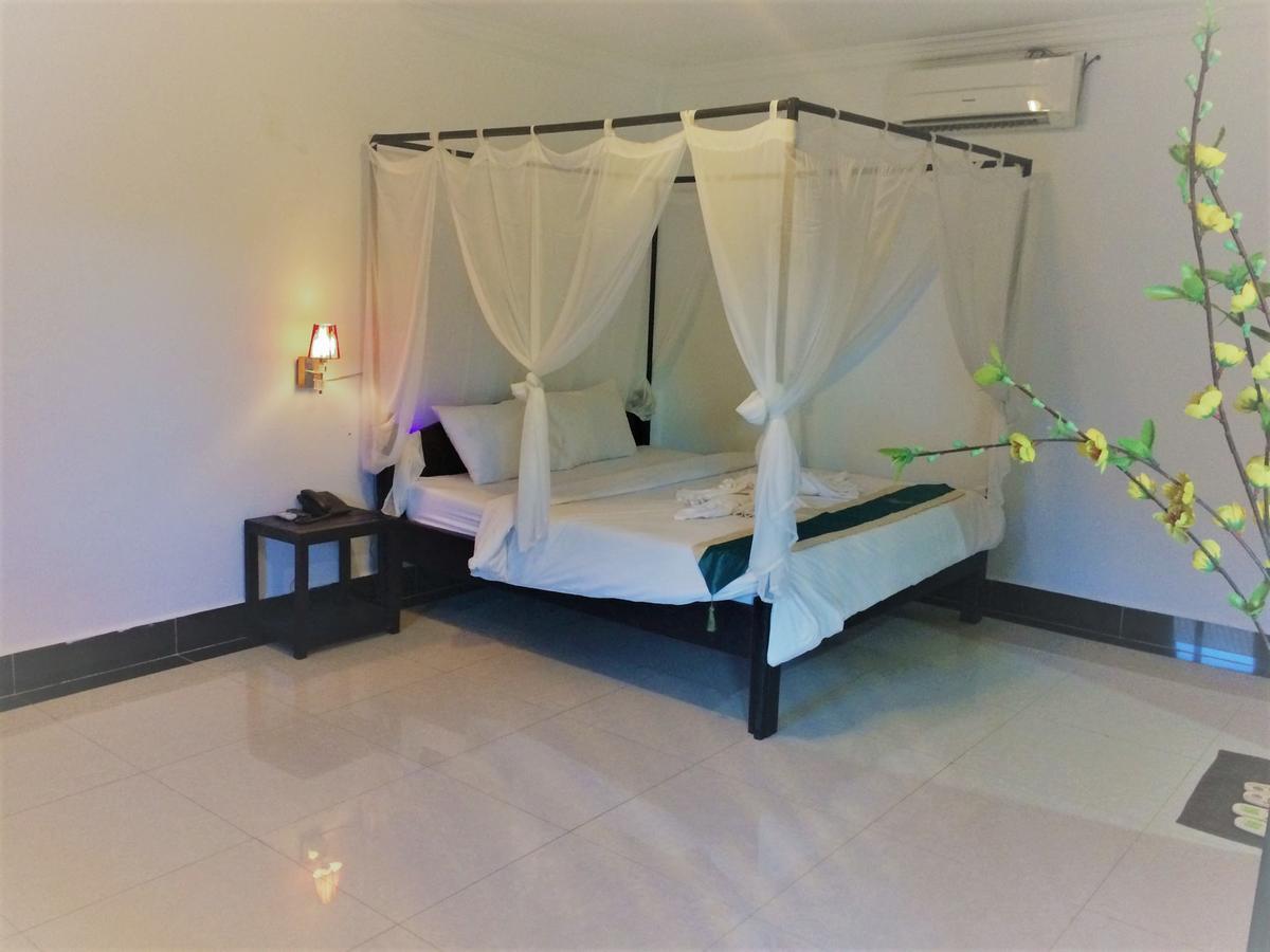 Angkor Hotel Сиемрип Экстерьер фото